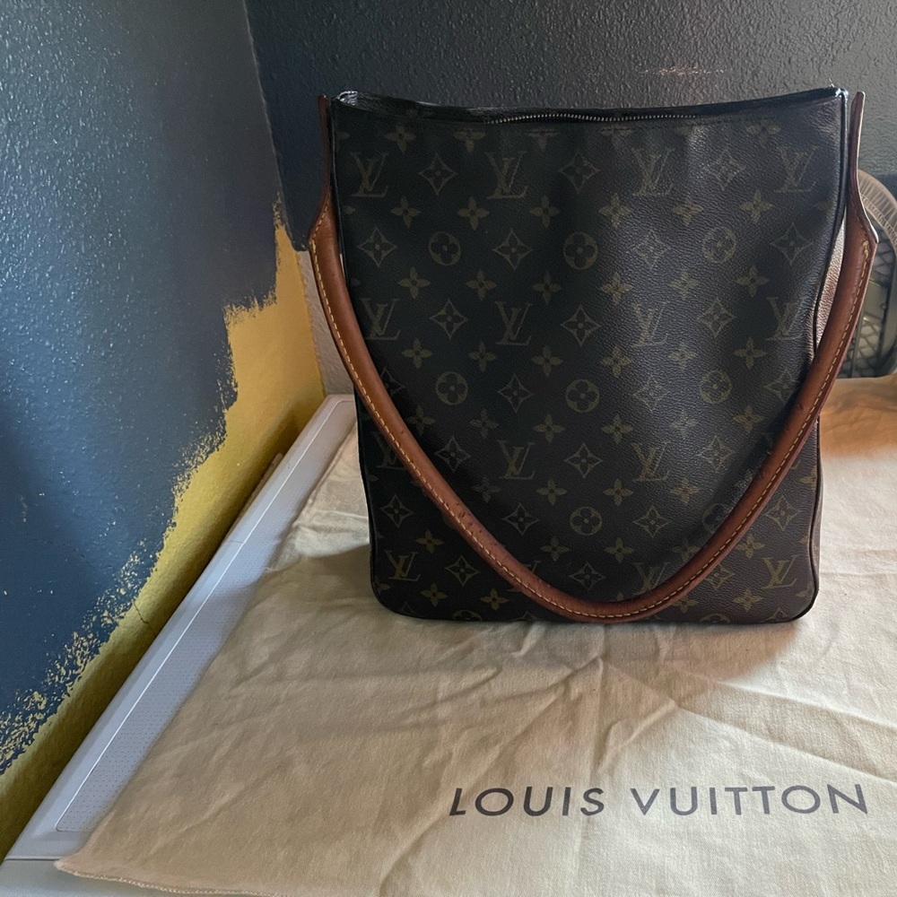 Louis Vuitton Monogram Looping GM